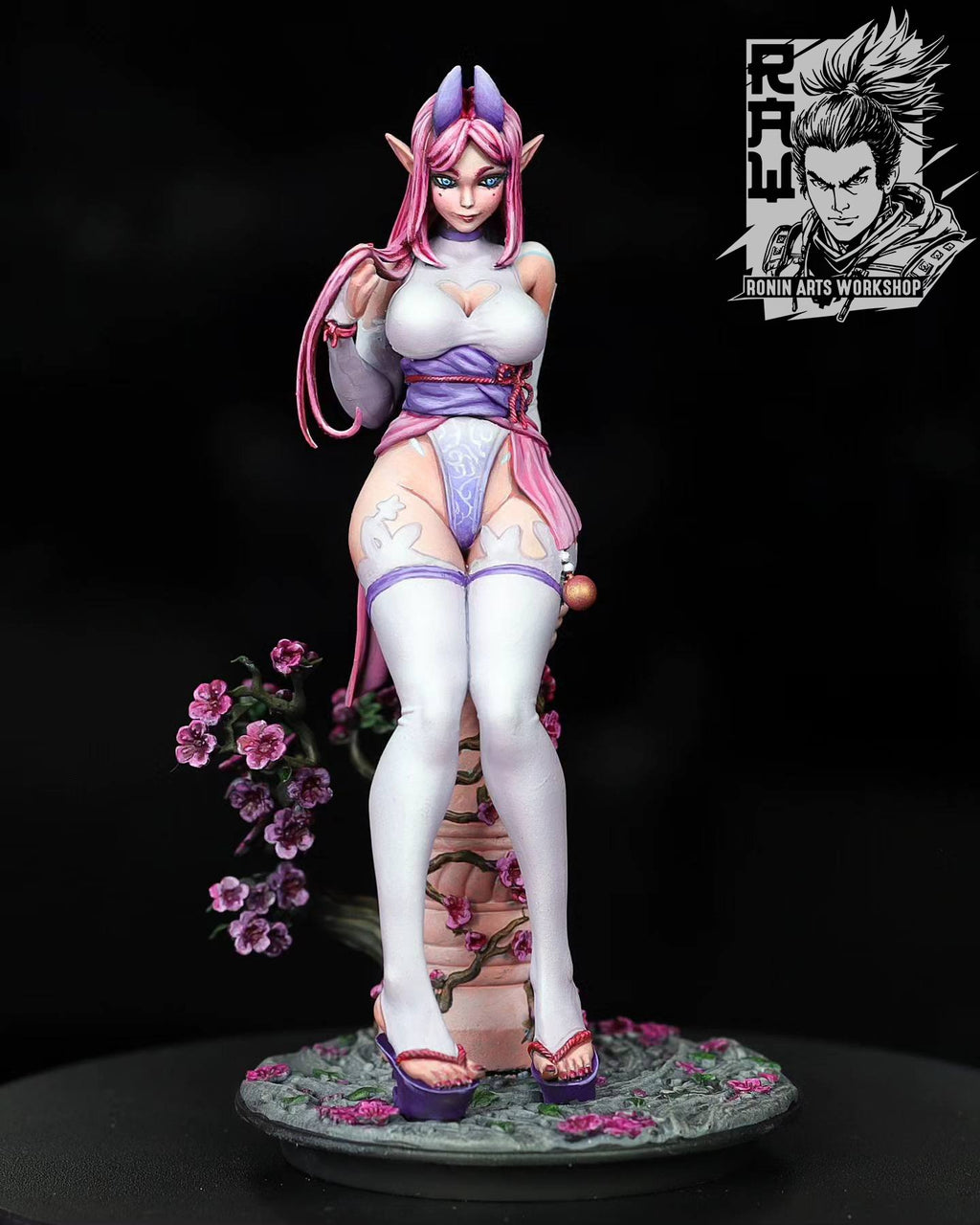 Resin Miniature - Hanny Bunny Pin-Up Figure