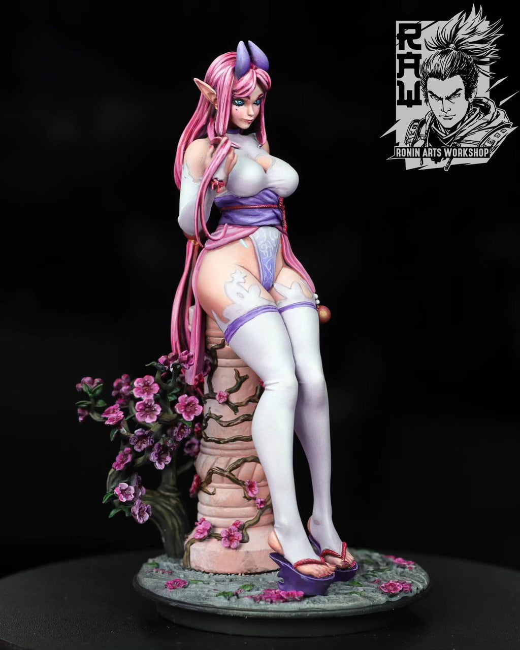 Resin Miniature - Hanny Bunny Pin-Up Figure