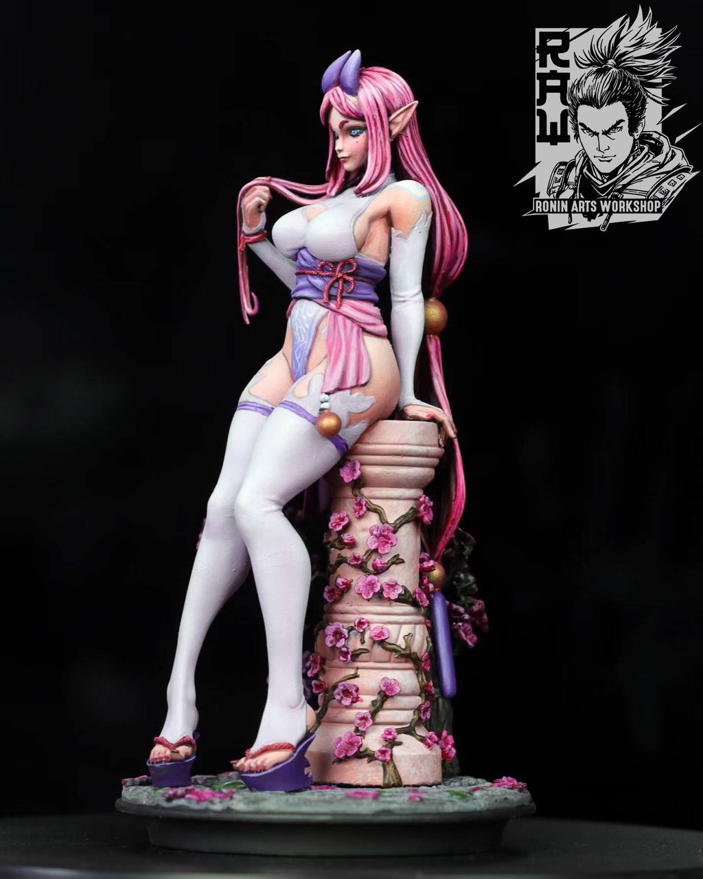 Resin Miniature - Hanny Bunny Pin-Up Figure