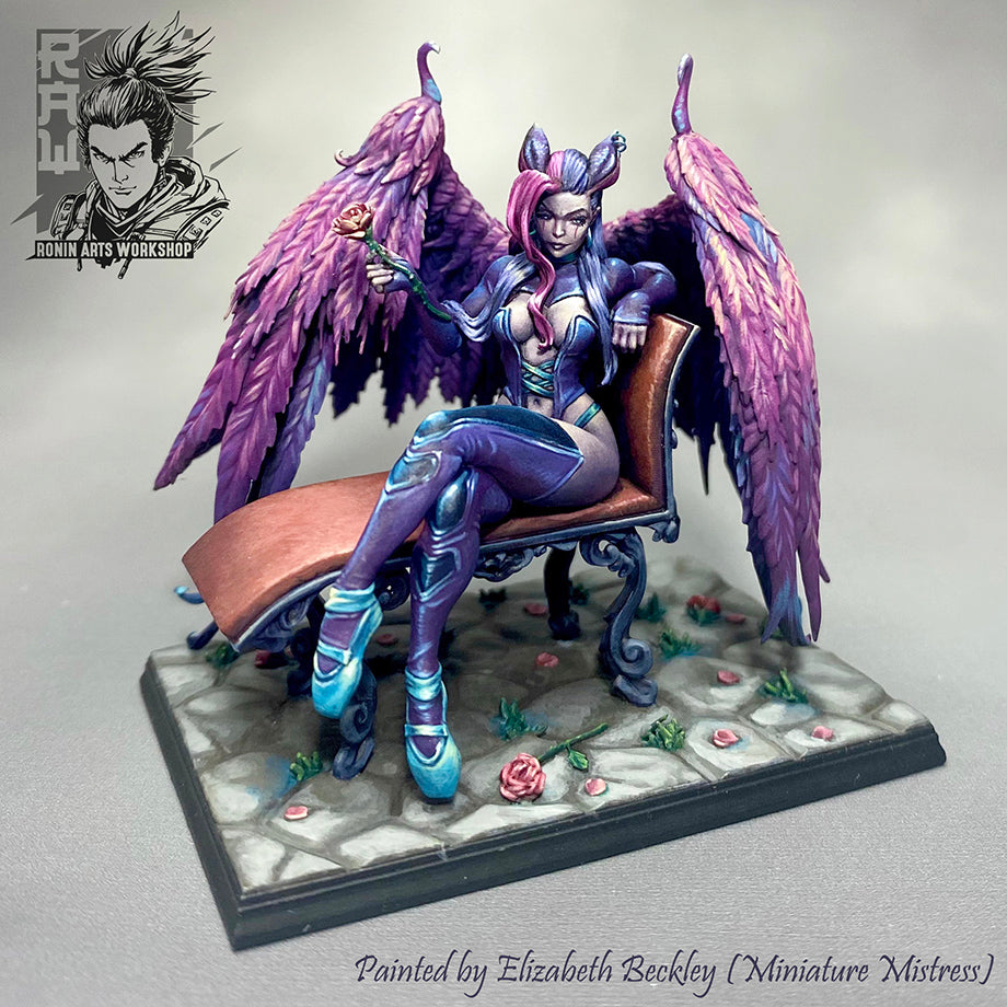 Resin Miniature - Angie Pin Up