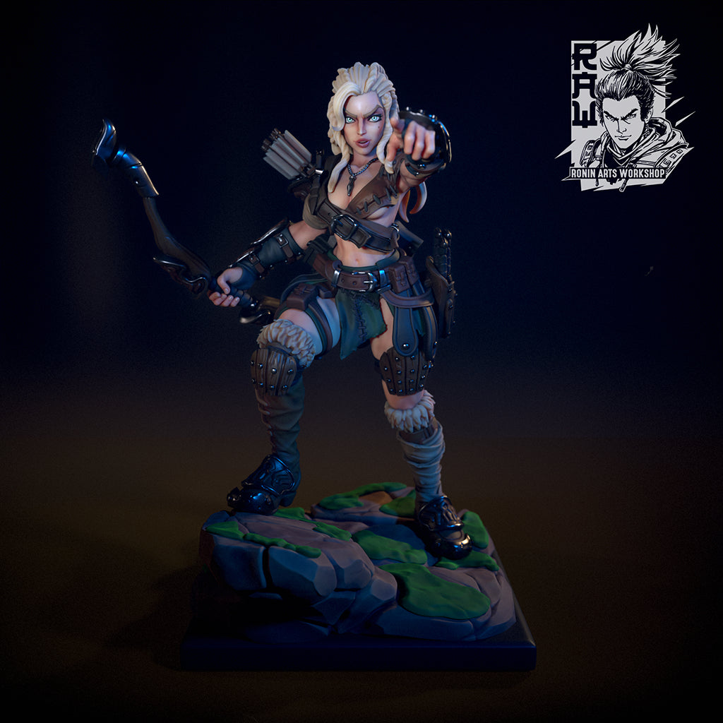 Resin Miniature - Nadia The Lycan Pathfinder - Dual Form Mini